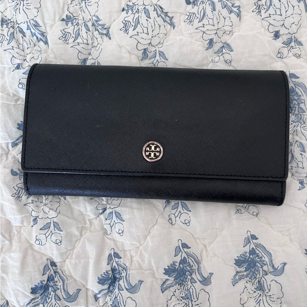 Tory Burch Envelope Continental Wallet